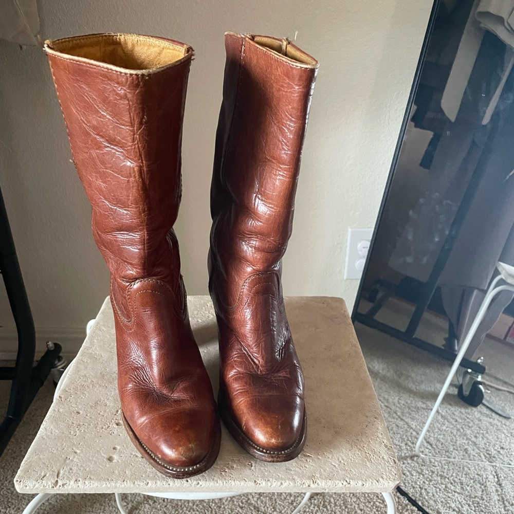 FRYE Vintage Mid-Height Cowboy Boots in Brown Leather - Picture 11 of 14
